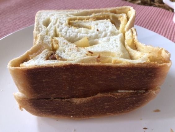 シナモンアップル食パン
